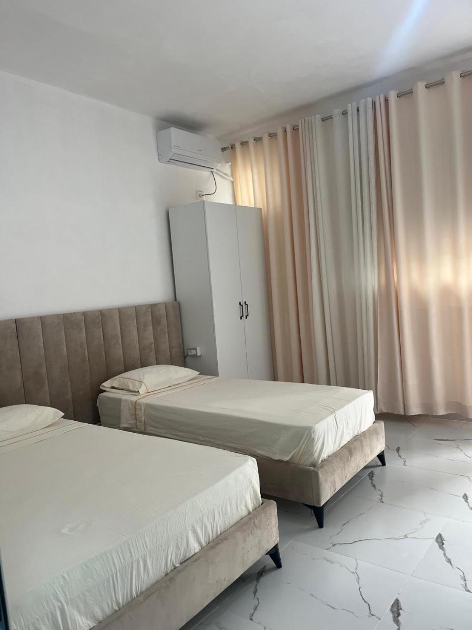 Elio'S Room ドゥラス エクステリア 写真