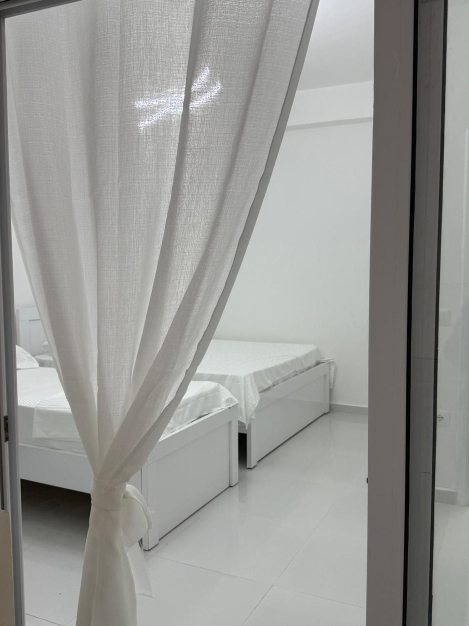 Elio'S Room ドゥラス エクステリア 写真